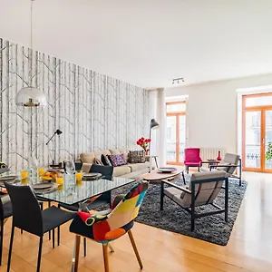 Chiado Mercy I Apartment