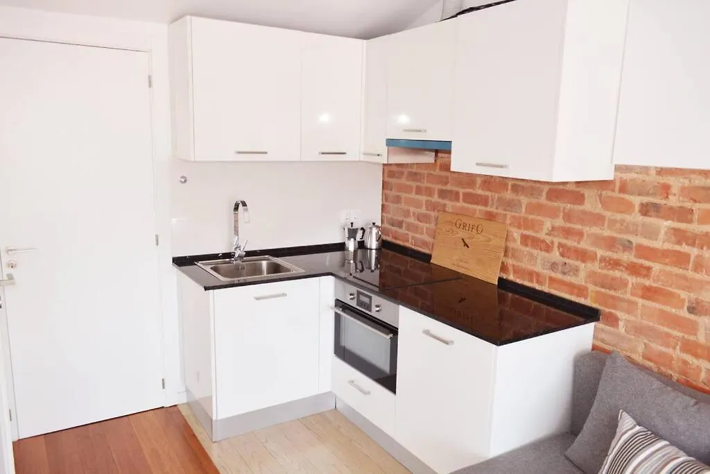 16 Top - Lisbon Skyline Terrace Apartment